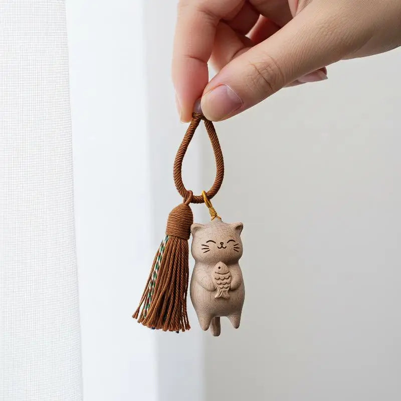 Vintage Style Hand Carved Wooden Cat Keychain Cute Kitty Tassel Charm Bag Pendant Lovely Gift for Pet Owners