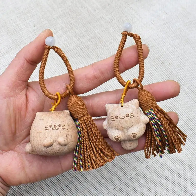 Vintage Style Hand Carved Wooden Cat Keychain Cute Kitty Tassel Charm Bag Pendant Lovely Gift for Pet Owners